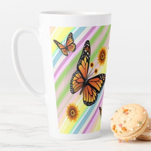 Tasse Latte Papillon en latte de bande de tournesol (En situation)