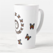 Tasse Latte Papillons spiraux (Angle droit)