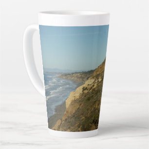 Tasse Latte Paysage de voyage panoramique du littoral californ
