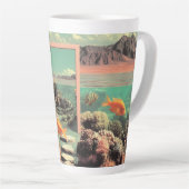 Tasse Latte Paysage surréaliste du désert océanique avec porte (Angle droit)