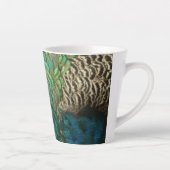 Tasse Latte Peacock Plumes I Colorful Abstrait Nature Design (Droite)