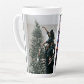 Tasse Latte Personalized Two Sided Family Christmas Photo  (Angle gauche)