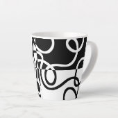 Tasse Latte Persuasion linéaire II : noir et blanc Abstrait (Angle droit)