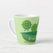 Tasse Latte Petits pois sauteurs en pod dessin animé illustrat (Angle gauche)