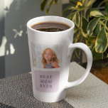 Tasse Latte Photo de collage moderne Meilleure mère Ever Purpl<br><div class="desc">Photo De Collage Moderne Best Mom Ever Purple Cadeau. Meilleur cadeau personnalisé pour la journée des mères,  la journée de la femme ou l'anniversaire de maman. Surprenez Maman avec un cadeau qui est aussi Extraordinaire qu’elle.</div>