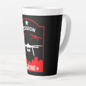 Tasse Latte Pilote de drone de loisir (Angle droit)