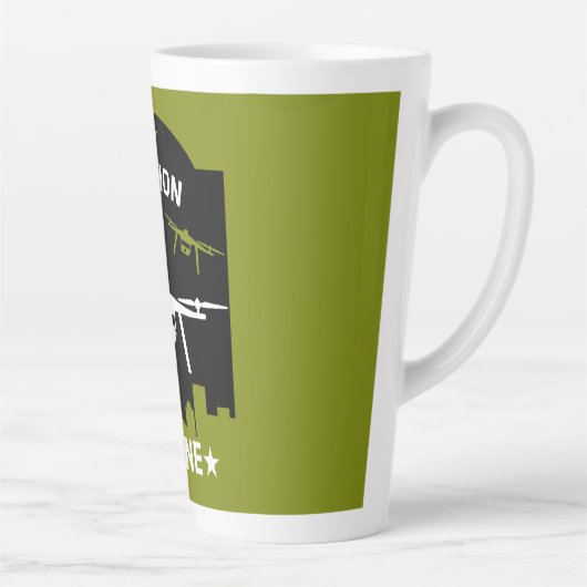 Tasse Latte Pilote de drone de loisir (Droite)