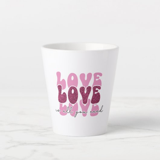 Tasse Latte Pink "Love" Stacked Bubble Font (Devant)