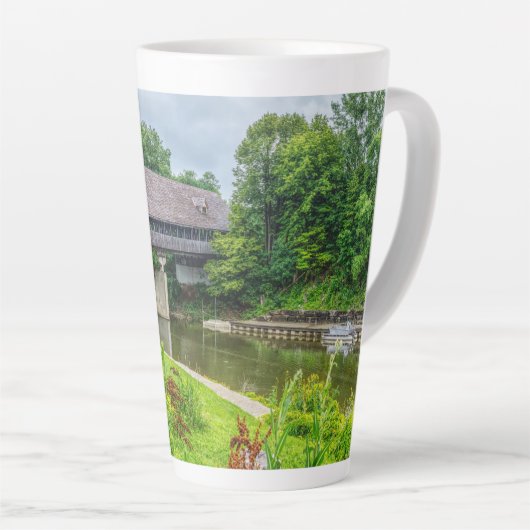 Tasse Latte Pont couvert Frankenmuths (Angle droit)