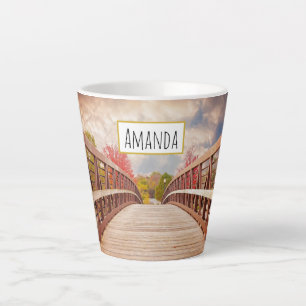 Tasse Latte Pont rustique en bois dans le pays