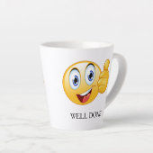 Tasse Latte Pouce vers le haut Emoji bien fait visage souriant (Angle droit)