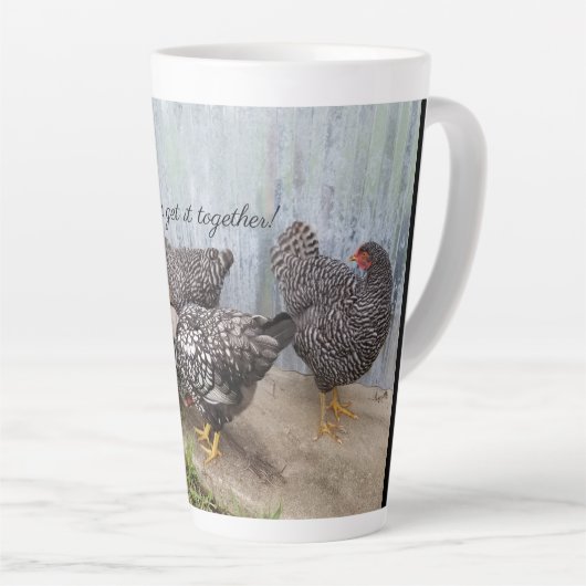 Tasse Latte Poulets amusants (Angle droit)