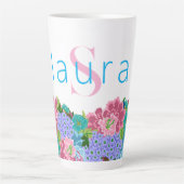 Tasse Latte Preppy Chinoiserie avec nom monogramme (Devant)