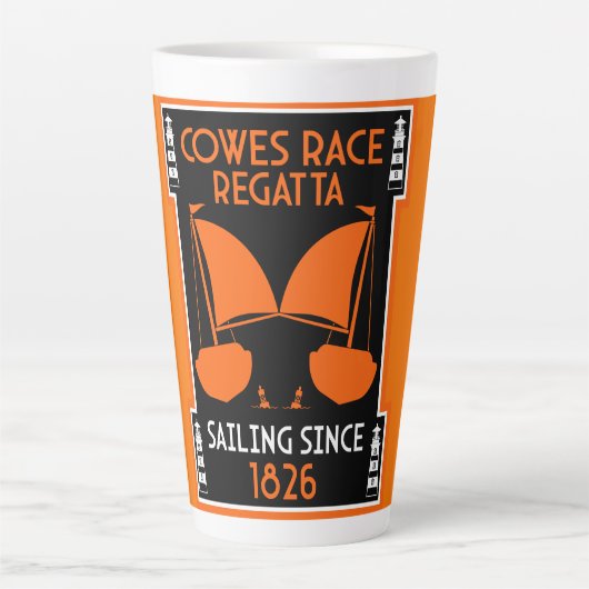 Tasse Latte Régate de yachts de Cowes Isle of Wight (Devant)