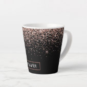 Tasse Latte Rose Gold Blush Parties scintillant rose Monogramm (Angle droit)