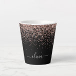 Tasse Latte Rose Gold Blush Pink Parties scintillant Script Mo<br><div class="desc">Black and Rose Gold - Blush Pink Sparkle Parties scintillant Script Monogramme Nom Latte Coffee Cup Mug. Cela rend le cadeau parfait pour 16 ans,  mariage,  douche nuptiale,  anniversaire,  baby shower ou bachelorette pour quelqu'un qui aime le luxe glam et les styles chic.</div>