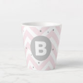 Tasse Latte Rose pastel chevron et monogramme gris points (Devant)