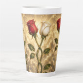 Tasse Latte Roses rouges et blanches entrelacées. (Devant)
