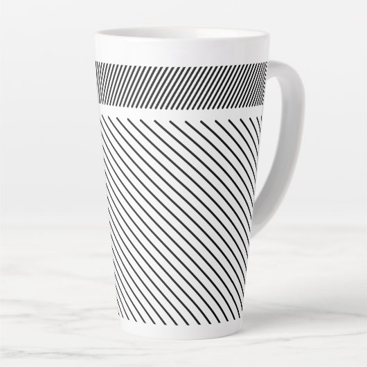 Tasse Latte Rythme diagonal en noir et blanc (Angle droit)