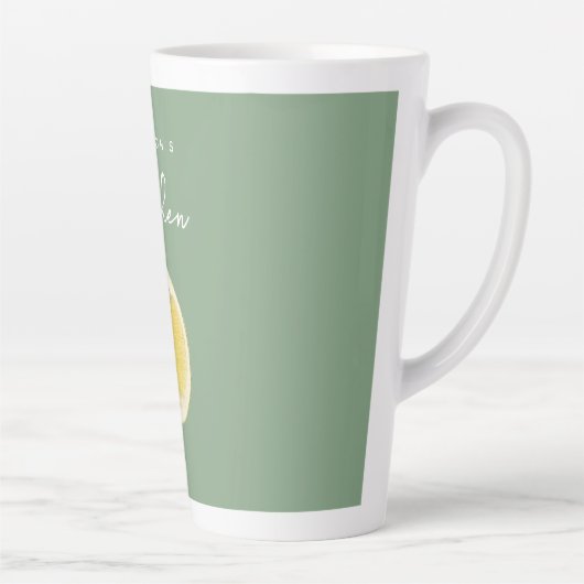 Tasse Latte Sage Green & Lemon Script Cuisine Nom personnalisé (Droite)