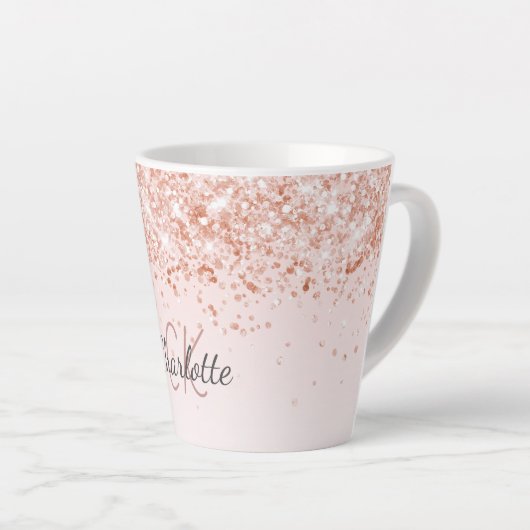 Tasse Latte Script de nom de confetti en or rose (Angle droit)