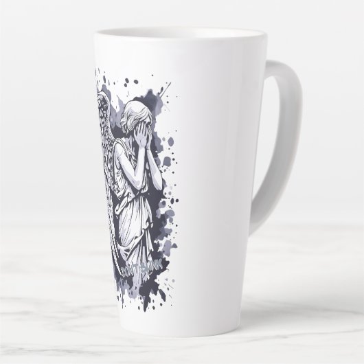 Tasse Latte Sculpture d'un ange larmant - avec des éclaboussur (Angle droit)