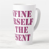 Tasse Latte Se limiter à la citation de motivation actuelle (Angle droit)