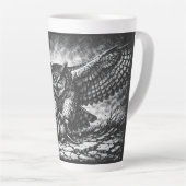 Tasse Latte Sentinelle Hibou ailé par BurnsInHell (Angle droit)