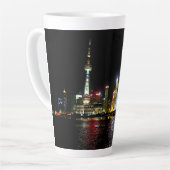 Tasse Latte Shanghai la nuit (Angle gauche)