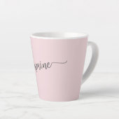 Tasse Latte Signature de nom de monogramme rose blush minimali (Angle droit)