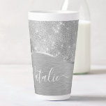 Tasse Latte Silver Glitter Glam Bling Personalized<br><div class="desc">Personnalisez facilement ce métal brossé argenté et cette tasse de latte à parties scintillant glamour à motif de faux argent avec votre propre nom personnalisé.</div>