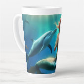 Tasse Latte Sirène Angélique Nageant Avec Dauphins, (Angle gauche)