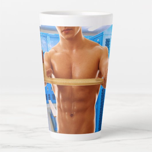 Tasse Latte SlipperyJoe homme musclé abs vestiaire pièce carre (Devant)