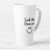 Tasse Latte Souriez Plus, Stress Moins Doodle Design (Angle droit)