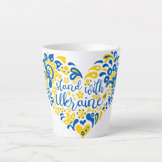 Tasse Latte Soyez avec l'Ukraine lettrage et coeur (Devant)