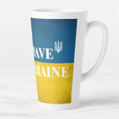 Tasse Latte Soyez courageux comme l'Ukraine citation textuelle (Droite)