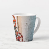 Tasse Latte Stopcock au Schiffbau, Zurich (Angle droit)