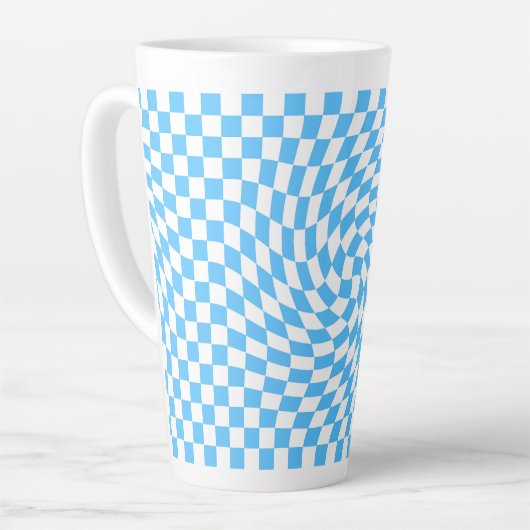 Tasse Latte Style Warped À damiers Motif Bleu & Blanc (Angle gauche)