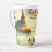 Tasse Latte Sunrise Church with Birds in Misty Meadow (Angle gauche)
