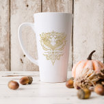 Tasse Latte SYMBOLE Zodiaque Gemini Or | Monogramme<br><div class="desc">Parfaites pour souhaiter joyeux anniversaire à vos amis, famille et proches. Zodiaque en feuille d'or sur le devant avec le nom des récipiendaires, l'anniversaire et le signe zodiaque caractéristiques de personnalité sur le dos. Ajoutez votre libellé personnalisé à cette conception à l'aide des cases "Modifier ce modèle de conception" situées...</div>