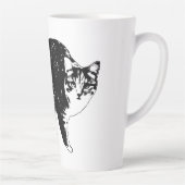 Tasse Latte Tabby Under Holiday Lights (Droite)