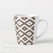 Tasse Latte Taupe brown and white diamond pattern (Droite)