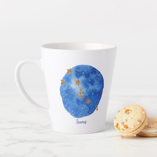 Tasse Latte Taurus Aquarelle Nuit Ciel Constellation Zodiac (En situation)