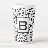 Tasse Latte Terrazzo noir blanc motif monogramme initial (Devant)