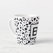 Tasse Latte Terrazzo noir blanc motif monogramme initial (Angle gauche)