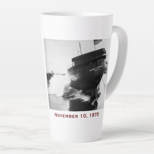 Tasse Latte The Edmund Fitzgerald with Crew Names (Angle droit)