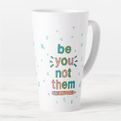 Tasse Latte Tirez-Vous À La Main Citer Des Citations Pour Enfa (Angle droit)