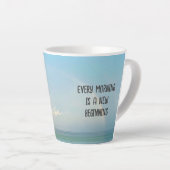 Tasse Latte Tous les matins (Angle droit)