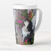 Tasse Latte Tuxedo Chat Cute Jolie Fleurs Chats Anniversaire (Angle droit)