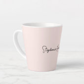 Tasse Latte Typographie de nom de monogramme de blush minimali (Angle gauche)